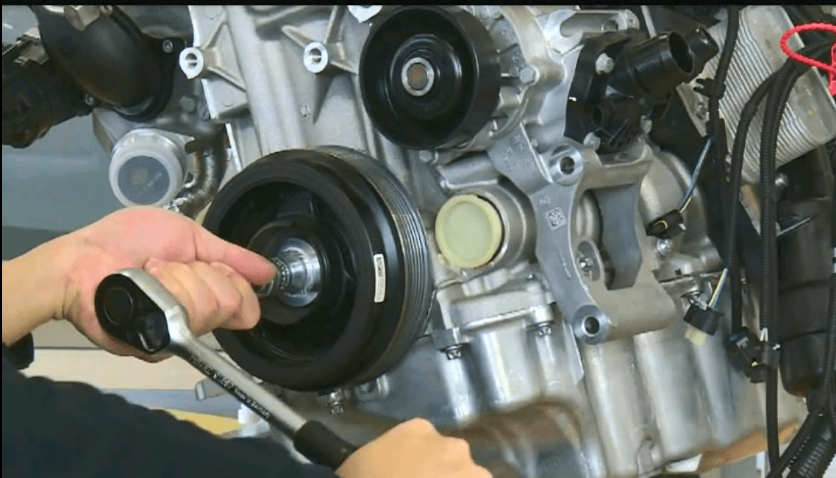 📂宝马BMW | 原厂培训 F系G系的常见维修操作技巧及诊断视频 发动机拆装 变速箱诊断 电池维护 油箱滤清器拆装 高压燃油油路拆装 更换气门油封 空调检漏 安装调整正时(6G)