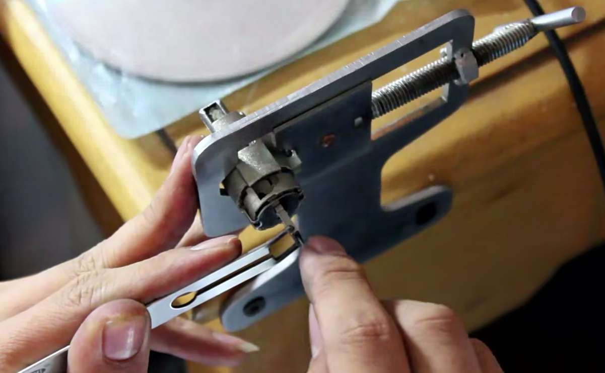 📂汽车开锁 | 教程 李氏开锁配钥匙工具使用教程+详细培训视频(5.8G)